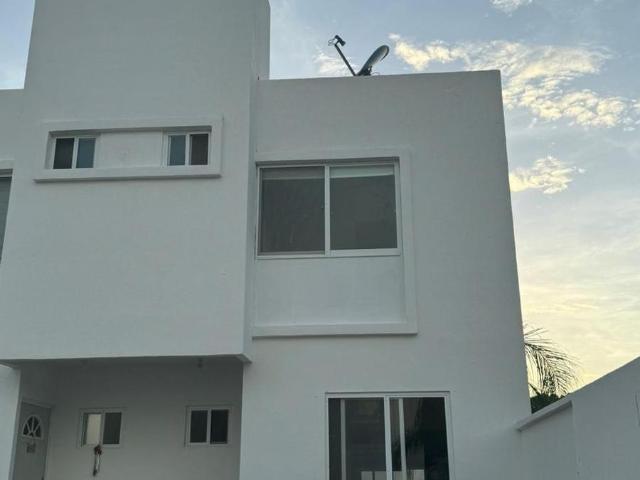 Casa en Renta Renta, 2 Rec?maras, AMUEBLADA, Res. Cuyagua, Pol?gono Sur, Canc?n