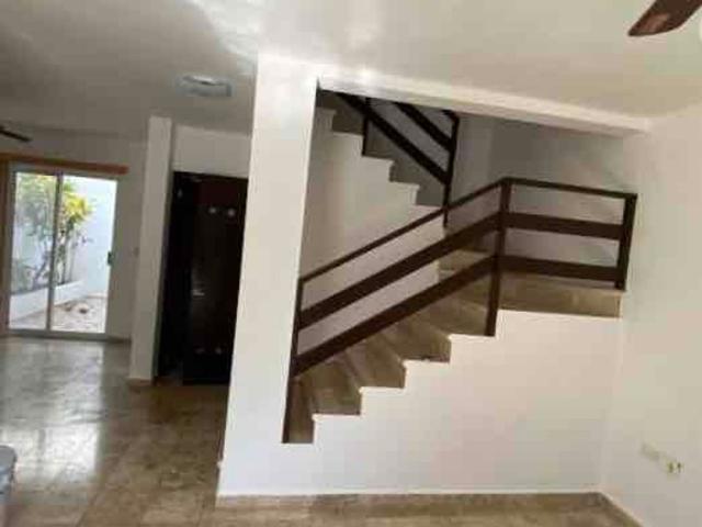 Casa en renta Residencial Almena, Avenida Las Torres Sm 523, Cancún, Quintana Roo, México