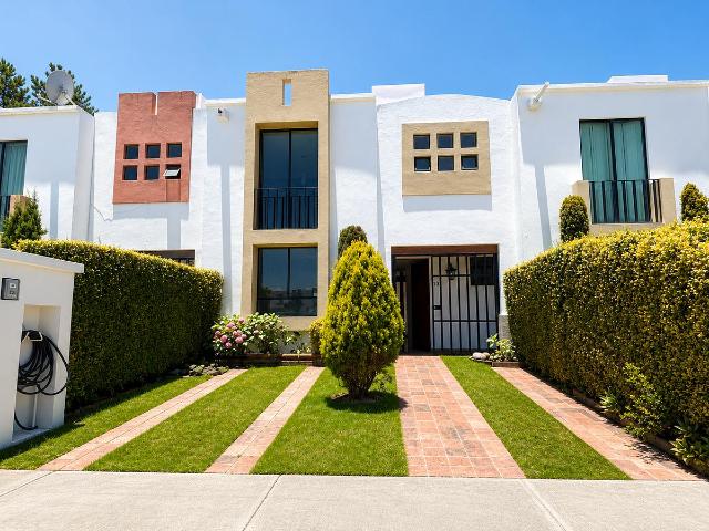 CASA EN RENTA RESIDENCIAL BOSQUES ZINACANTEPEC, EDOMEX