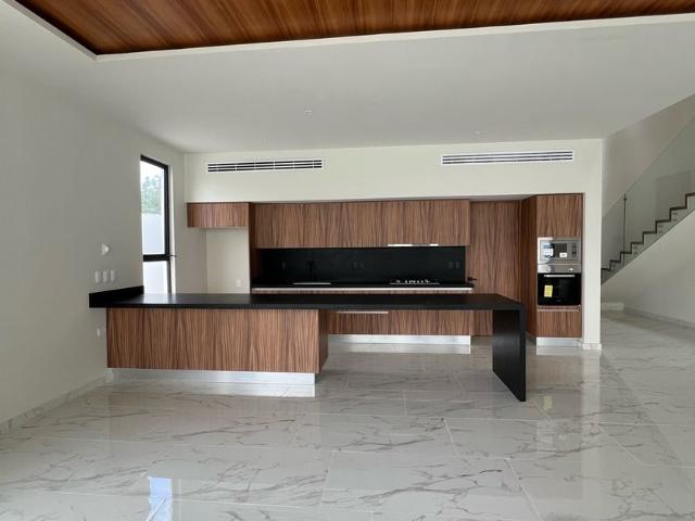 Casa en renta Residencial Cumbres, Cancún