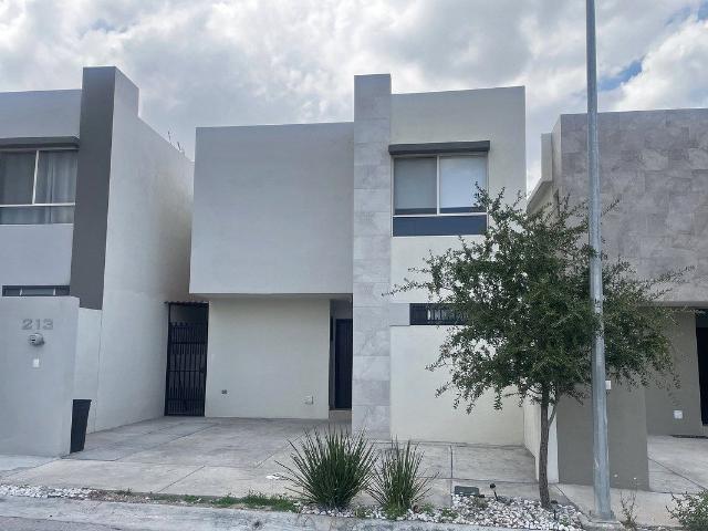 Casa en RENTA| Residencial Cantabria
