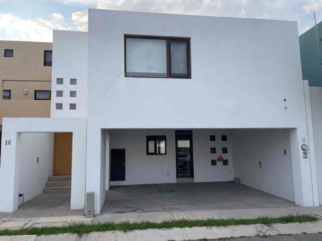 Casa en renta Residencial Del Parque, Circuito Roble, Colinas Del Parque, San Luis Potosí, México