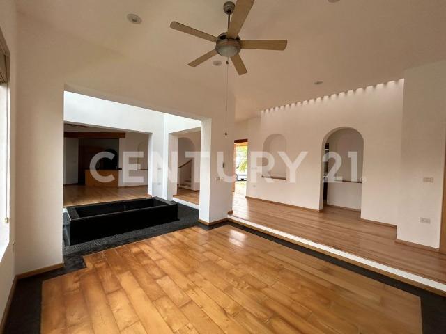 CASA EN RENTA, RESIDENCIAL EL COUNTRY VILLAHERMOSA, CENTRO TABASCO