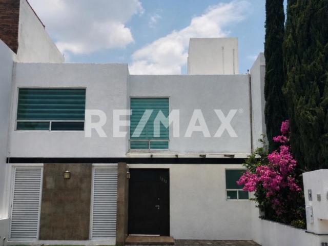 Casa en renta residencial el refugio Querétaro