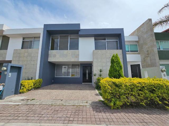 Casa en RENTA, Residencial El Refugio, Queretaro