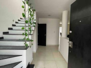 Casa en renta Residencial Galerias, Avenida Leona Vicario, Los Rangeles, Salamanca, Guanajuato, México