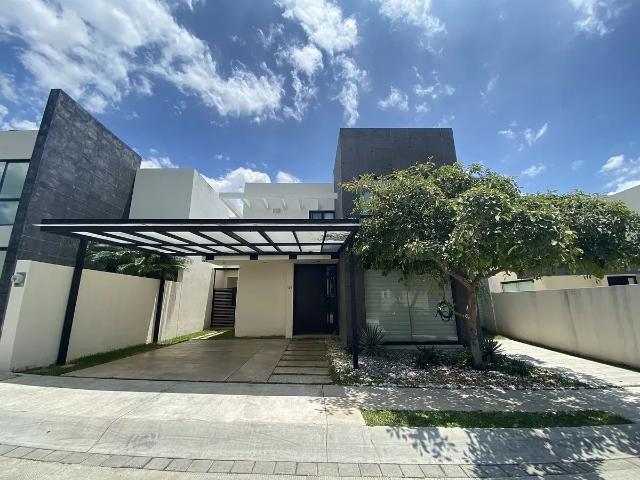 CASA EN RENTA | RESIDENCIAL LA CAÑADA