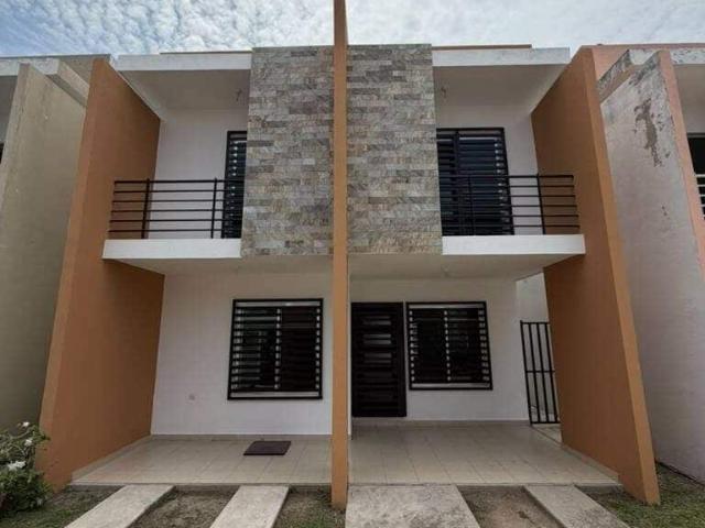 CASA EN RENTA, RESIDENCIAL LOS SAUCES, CARR. VILLAHERMOSA – RÍO VIEJO, TABASCO