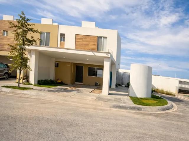 Casa en renta Residencial Real Ankara sector turquesa al poniente de Saltillo
