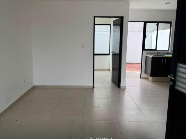 Casa en RENTA, Residencial Villa Diamante. Salamanca, Gto