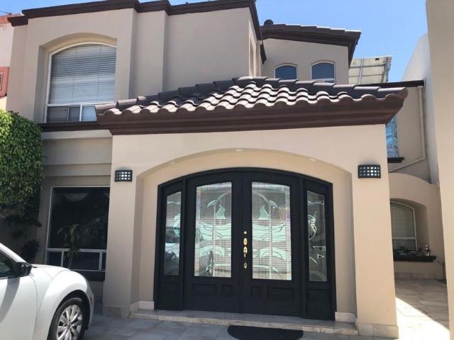 Casa en renta Retorno Mira Sol, Altabrisa, Delegación Mesa De Otay, Tijuana, Municipio De Tijuana, Baja California, 22420, México