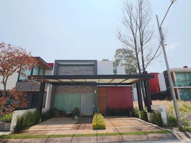 Casa en renta Retorno Paseo De Las Golondrinas, Bosque Monarca, Michoacán, México