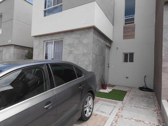Casa en renta rincones del marqués