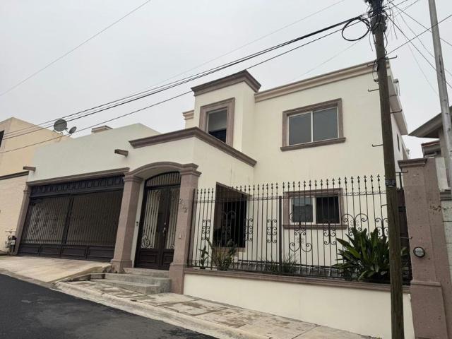 Casa en renta Rodrigo De Contreras, Cumbres 4º. Sector Secc B, Monterrey, Nuevo León, México