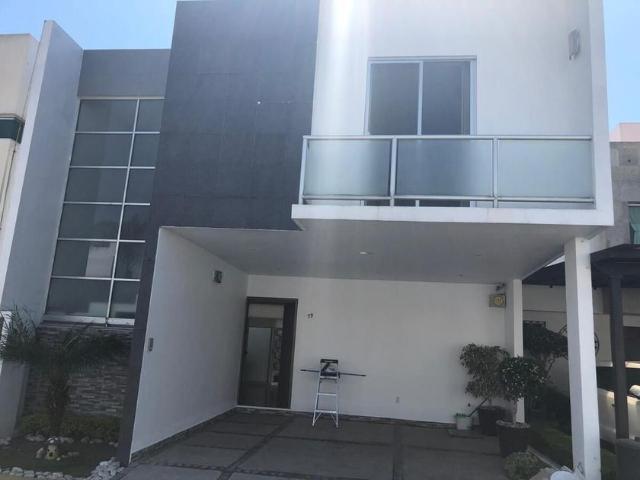 Casa en renta San Juan Cuautlancingo, Cuautlancingo, Puebla, 72700, México