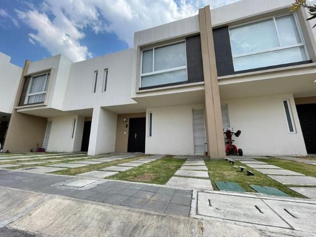 Casa en renta San Mateo Otzacatipan, Toluca