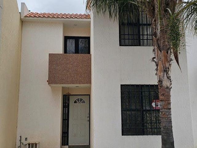 CASA EN RENTA SANTA BARBARA
