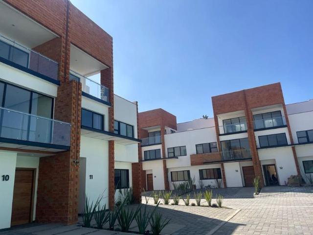 Casa en renta Santa Cruz Ocotitlán, Metepec