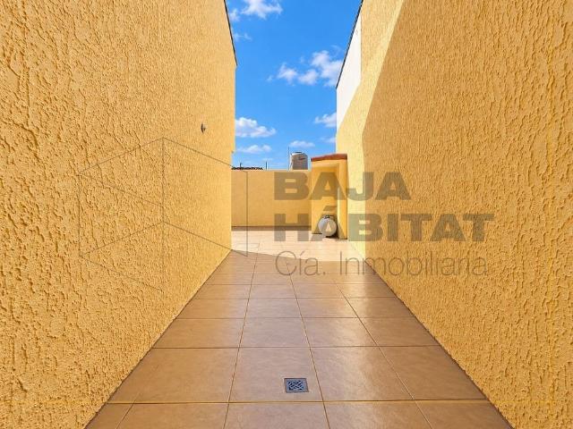 Casa en Renta Santa Fe 3ra Secc. Tijuana | 3 Recámaras, Patio Amplio y Estudio