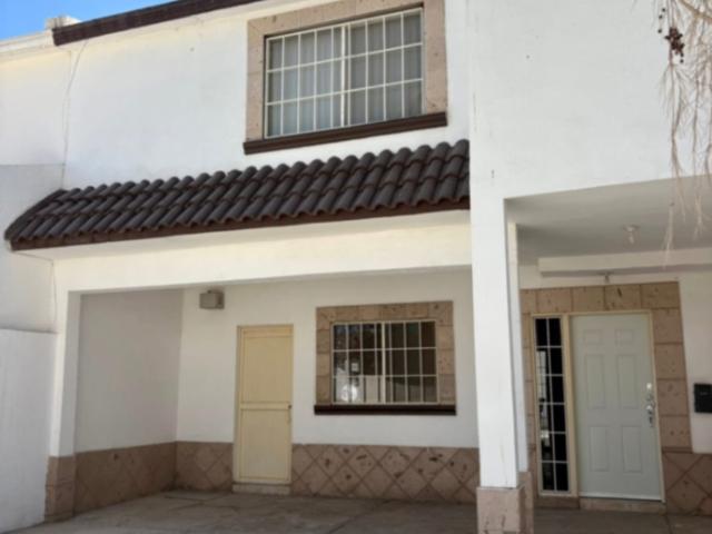 CASA EN RENTA SECTOR VIÑEDOS