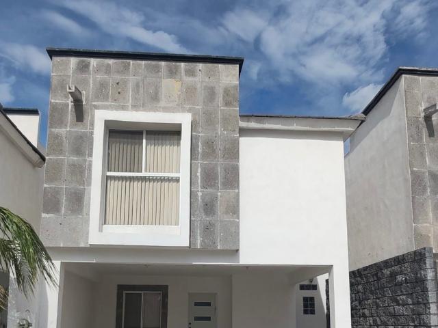 Casa en renta sector viñedos