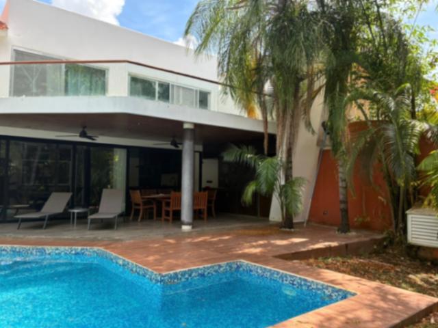 Casa en renta semi amueblada en ÁLAMOS I, Benito Juárez, Quintana Roo