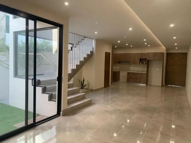 Casa en renta Sierra Madre, Residencial De La Sierra, Santa Catarina, Nuevo León, 66357, México