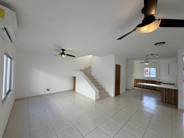 CASA EN RENTA SIN AMUEBLAR PLAYA DEL CARMEN LA JOYA 1