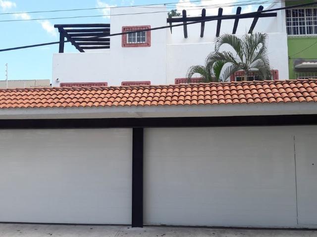 CASA EN RENTA, SIN MUEBLES. CARMEN, CAMPECHE