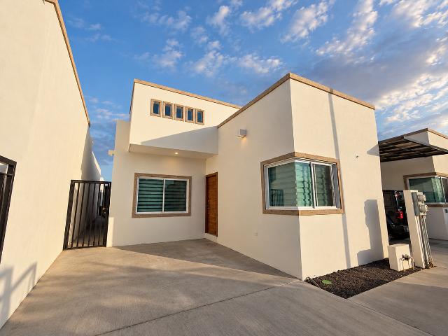CASA EN RENTA SIN MUEBLES Y CASA CLUB CON ALBERCA