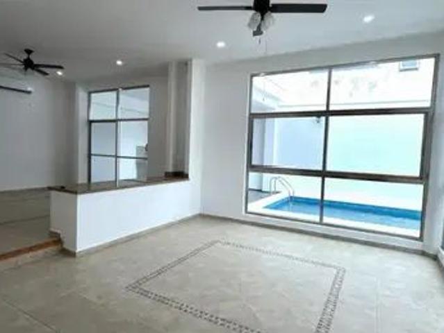 Casa En Renta | Sm 15 Cancún | 4 Recámaras | Alberca | Uso Habitacional O Negocio