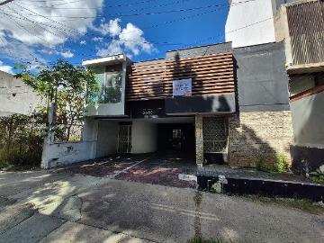 casa en renta sobre avenida montevideo, ideal para oficinas/consultorios