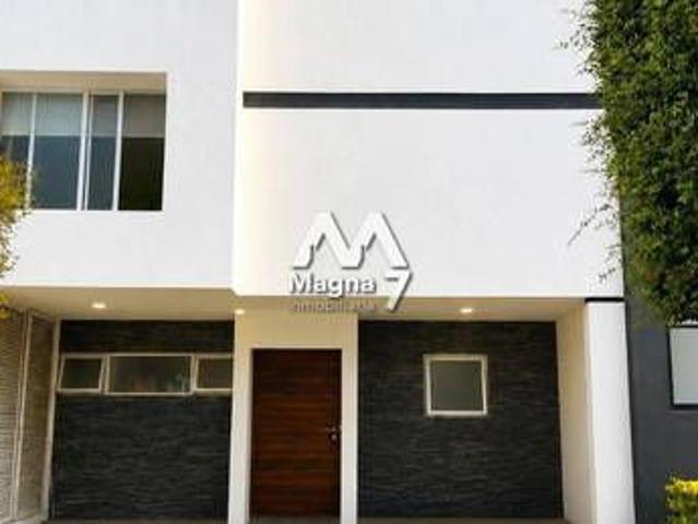 Casa En Renta Solares Residencial
