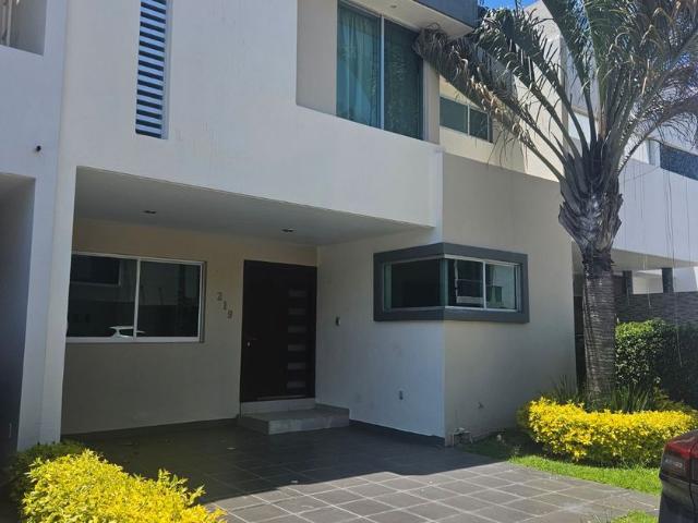 Casa en renta Solares Residencial, Zapopan, Jalisco, México