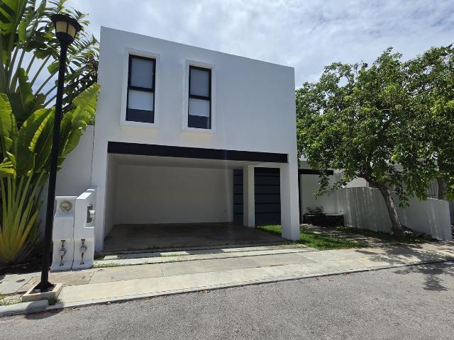 Casa en Renta | Temozon | 4 Recamaras