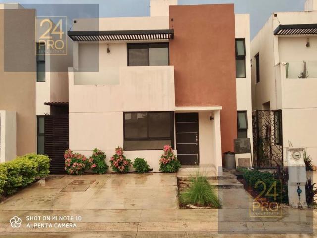 Casa en renta Tixcacal Opichen, Mérida, Yucatán