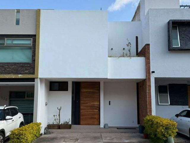 Casa en renta Tlajomulco De Zúñiga, Región Centro, Jalisco, 45646, México