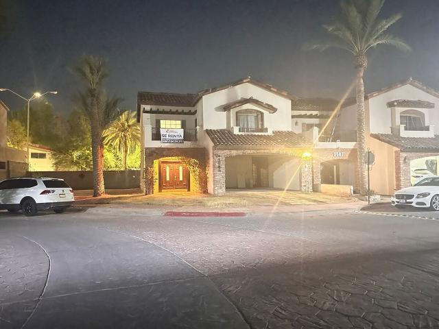 Casa en renta Toscana Residencial junto a UVM