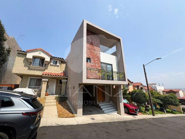 casa en renta totalmente remodelada en colinas del rey