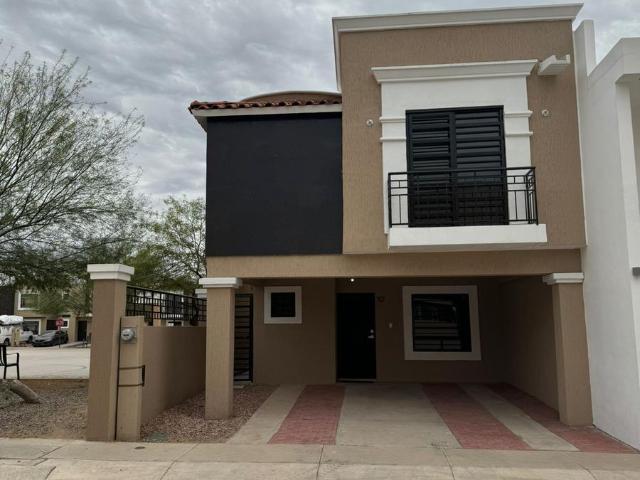 Casa en renta ubicada al norte en Altaria Residencial