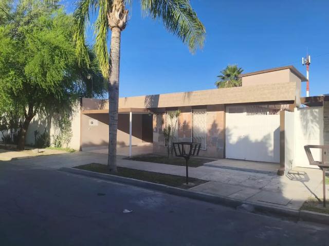 CASA EN RENTA, UN PISO