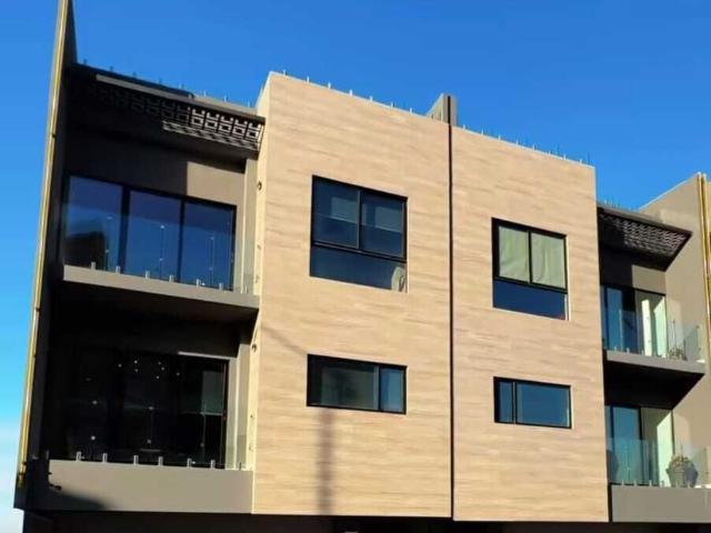 CASA EN RENTA UP TOWN