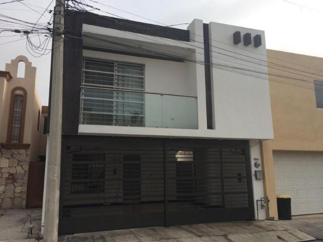 Casa en renta Urbi Villa Colonial, Monterrey