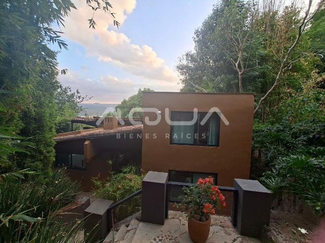 CASA EN RENTA, VALLE DE BRAVO