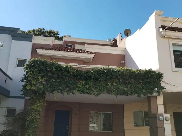 Casa en renta valle del seminario