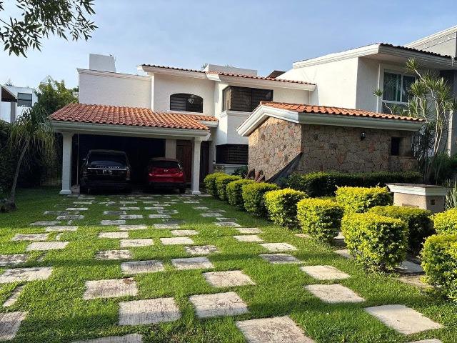 Casa en renta valle real