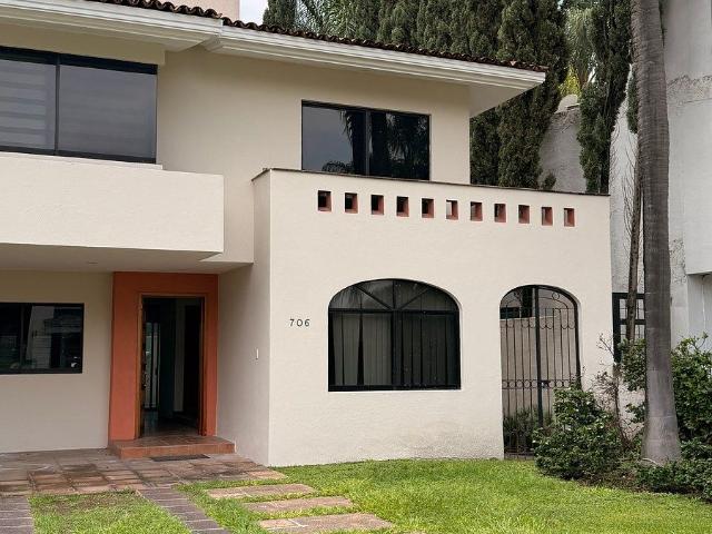 Casa en renta Valle Real