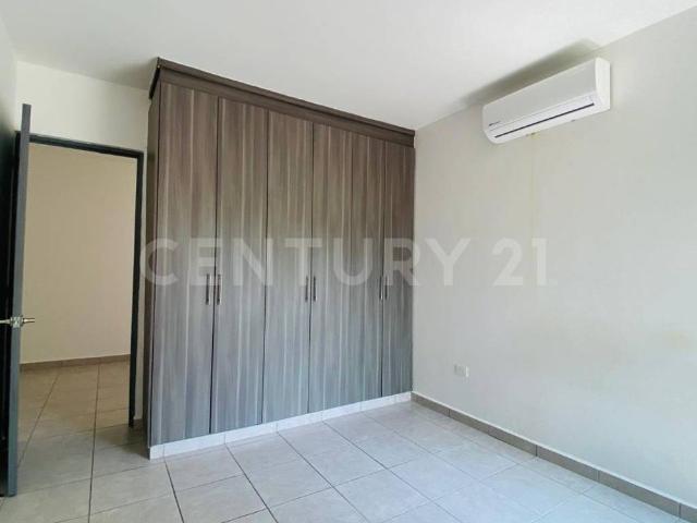 CASA EN RENTA, VALLE 5 ALTOZANO, CENTRO TABASCO