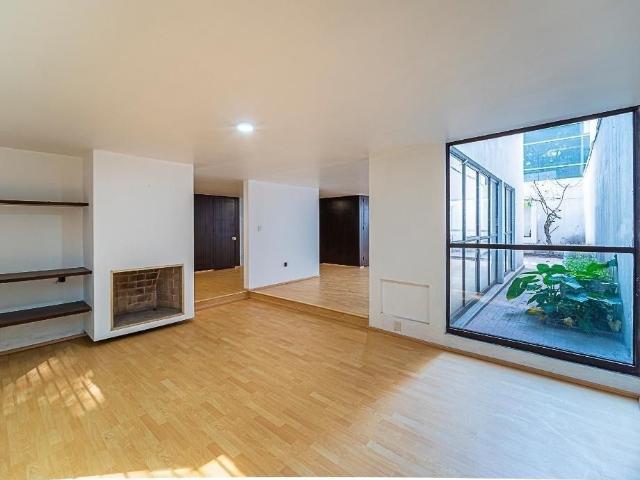 CASA EN RENTA / VENTA EN POLANCO
