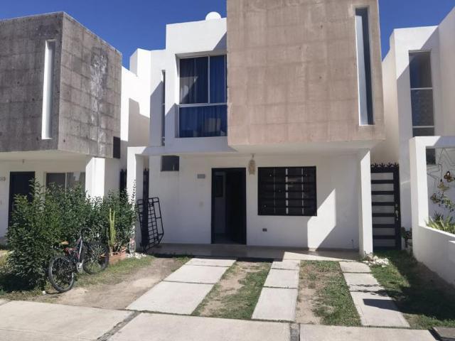 CASA EN RENTA /VENTA
